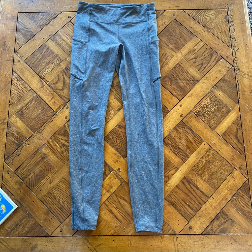 Lululemon leggings size 6!